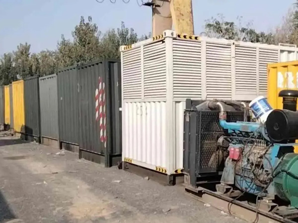 阳新200KW柴油发电机机组每小时油耗是多少?